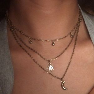 Gold 3 layered necklace